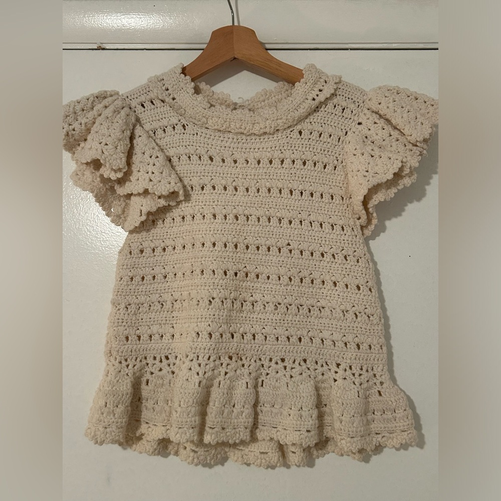 Crochet Sea New York top, size M
(Runs small)